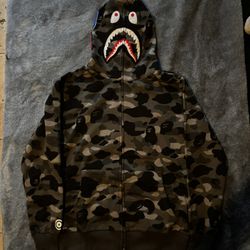 Black Bape hoodie!!