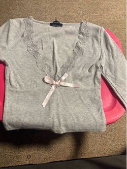 Forever 21 Gray Ribbed Lace Trim Bow Long Sleeve Top