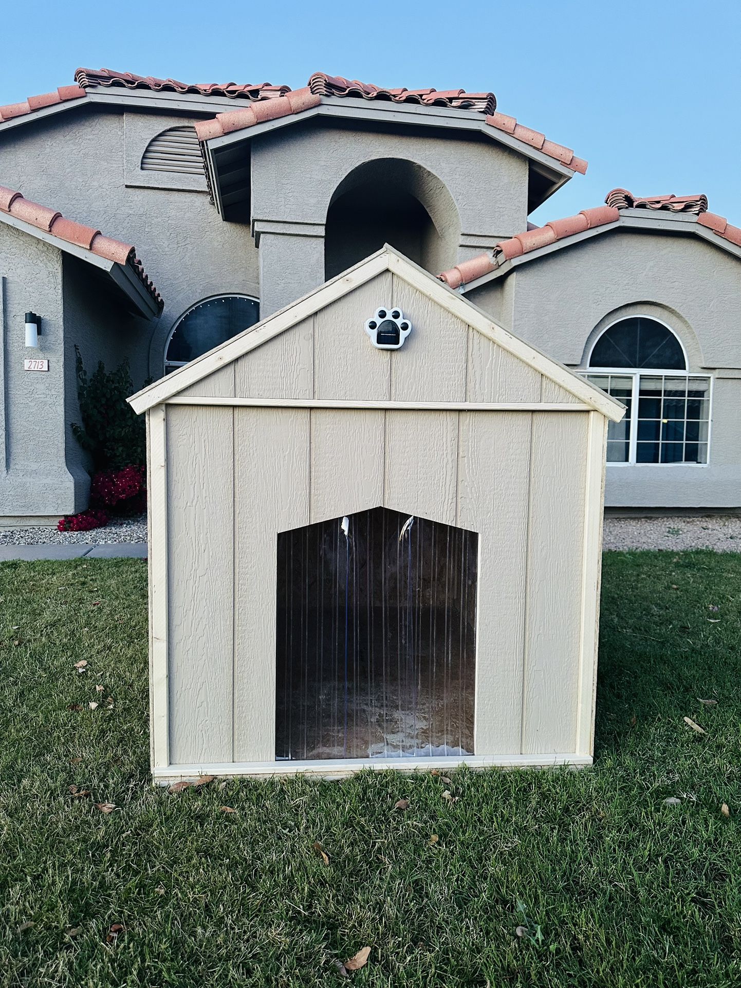 Dog Houses 