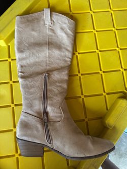 Women’s boots
