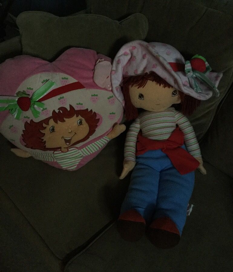 Strawberry shortcake pillow and doll