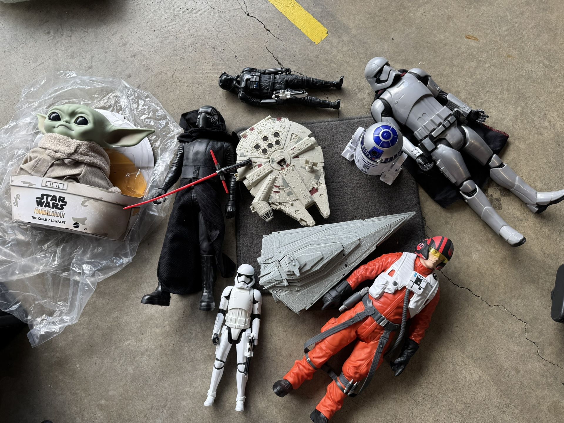 STAR WARS TOYS