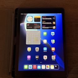 iPad Gen 8 32G Gray