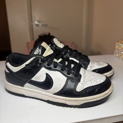 Panda dunks