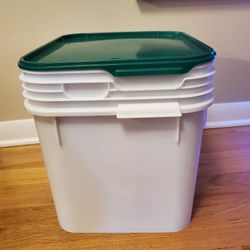 Plastic Containers Set Of 4