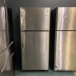 New Stainless Steel Frigidaire Top Freezer Refrigerator‼️‼️