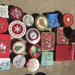 Christmas Holiday Tins Assorted 