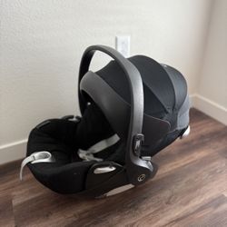 Car Seat Cybex Cloud With Base 
