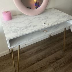 White Desk Or Vanity