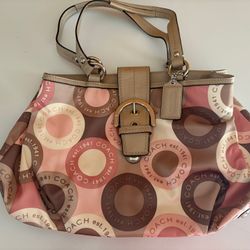 Coach Bag-read Ad