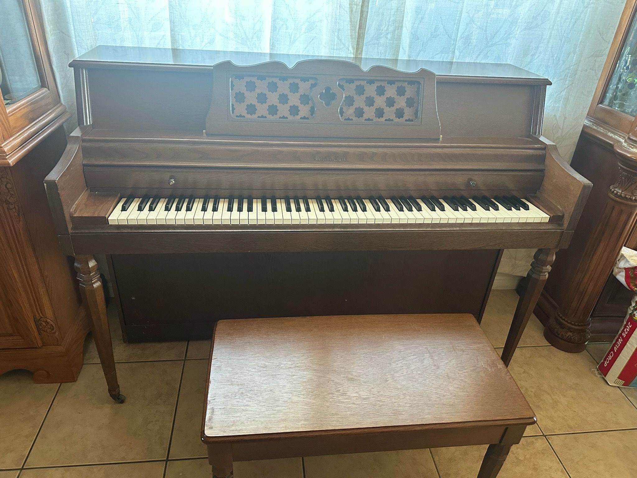 Vintage Piano 
