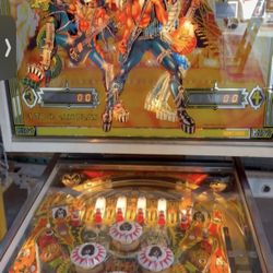 Kiss Pinball Machine 