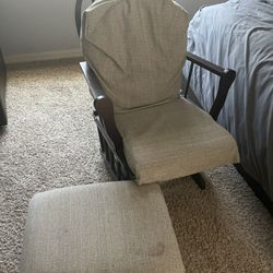 Glider And Ottoman 