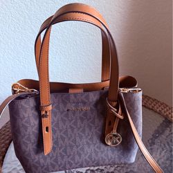 Michael Kors purse