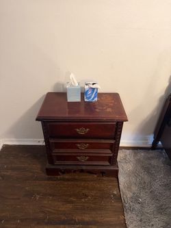 Bedside dresser