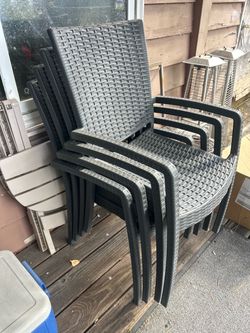 Outdoor resin Chairs ( 4)