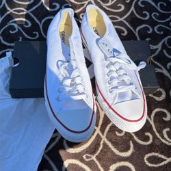 Converse Size 9.5 Brand New 