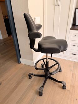 HAG Capisco Chair