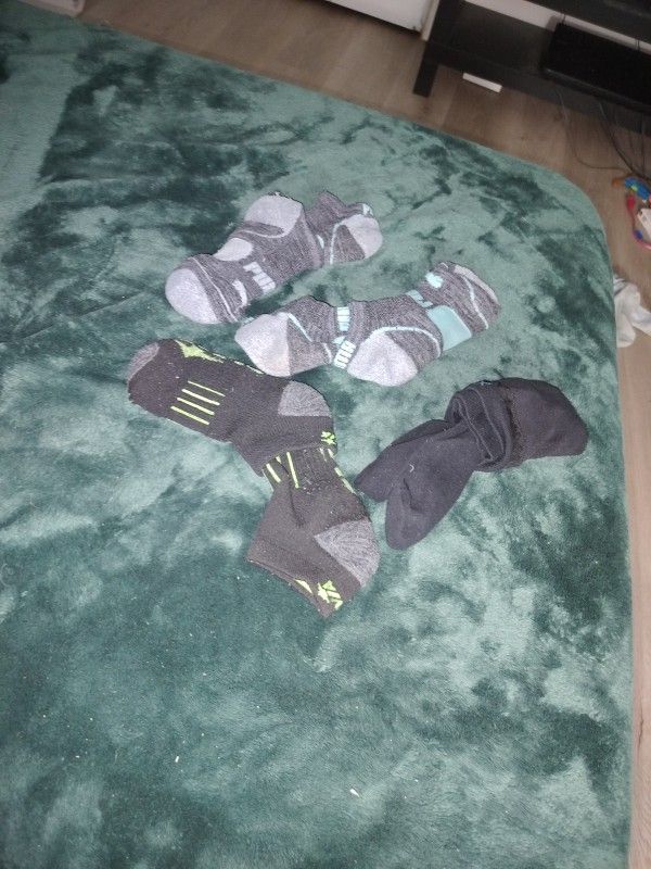 Socks Children's Size Shoe 3 To A5 Youth Four Pairs