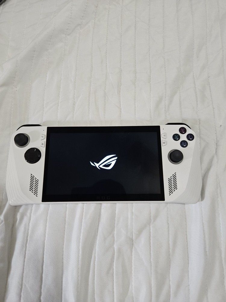 Asus Ally ROG Z1 Extreme 