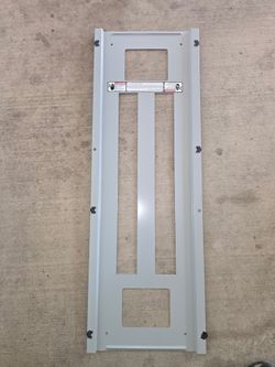 SIEMENS BOLT-ON PANEL COVER 42 SPACE