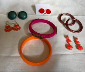 Lot of fun bright colored jewelry bracelets & earrings