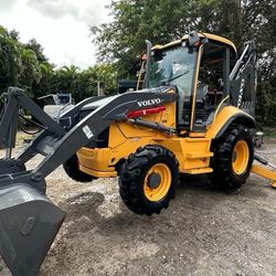 2015 Volvo BL70B Backhoe Loader