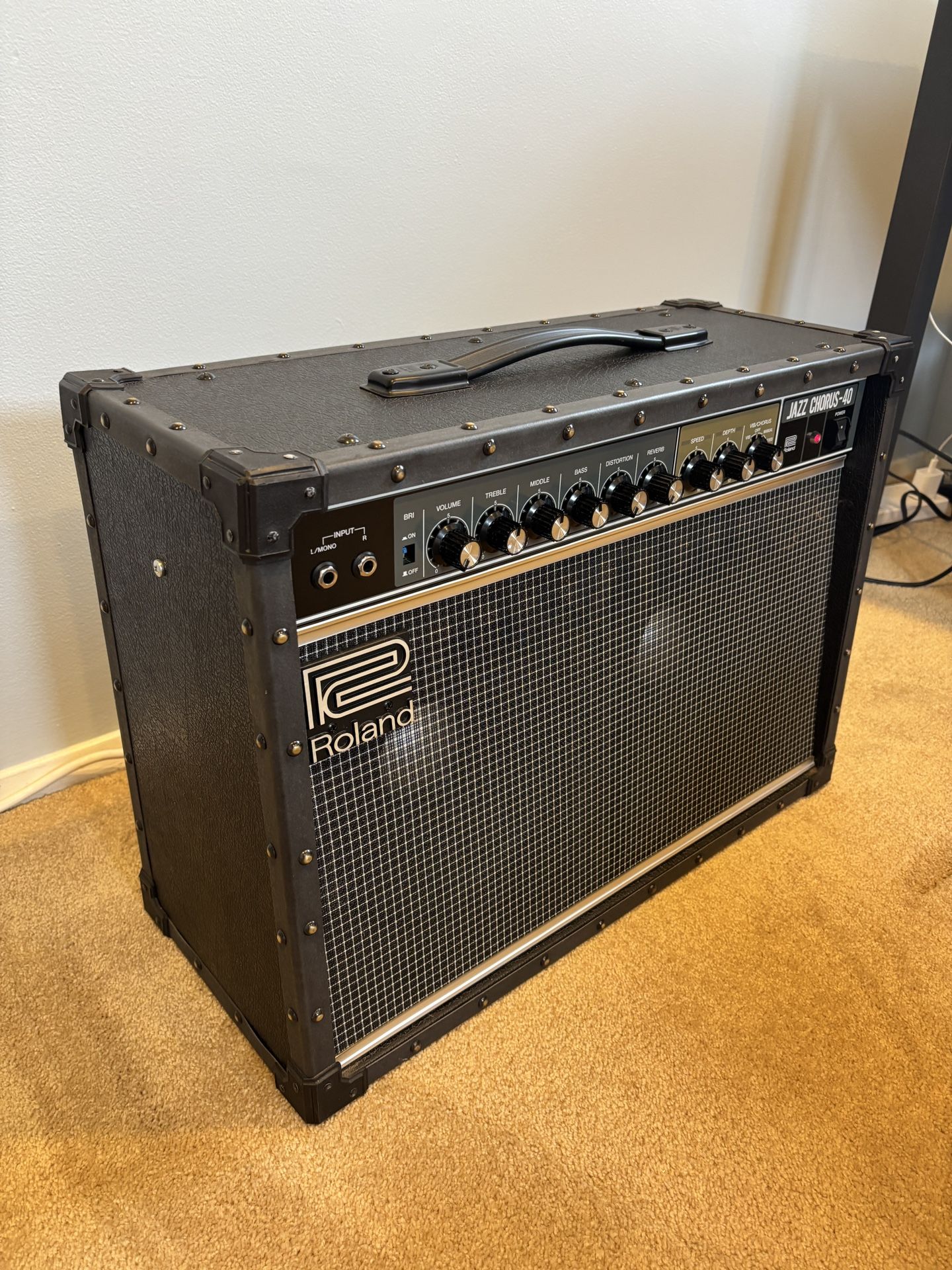 Roland JC-40 Jazz Chorus Guitar Amplifier