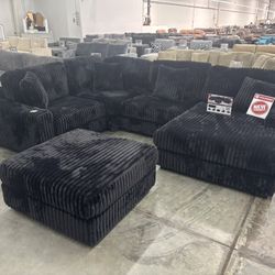 193# 7pc Sectional Sofa Set