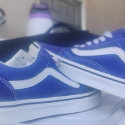 Shoes 4.5 Mens 6.O Womens