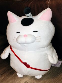 This Amuse Hige Manjyu Oedo Cat Plush Onigiri Samurai character, a 16" 