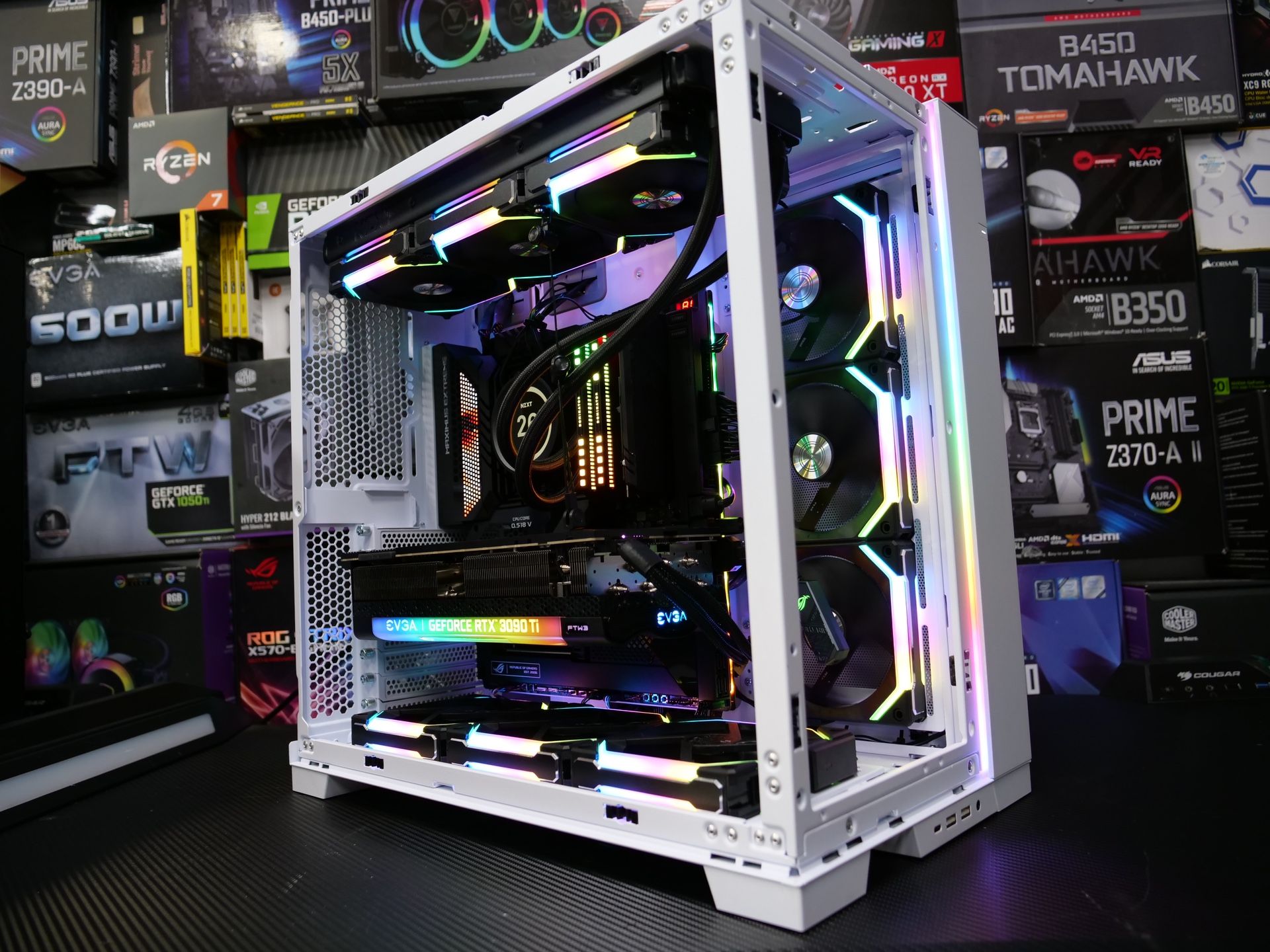 Lian Li Dynamic Evo Custom Gaming Pc ** RTX 3090 Ti