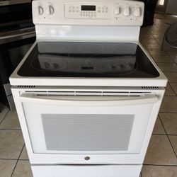 GE Electric Stove 
