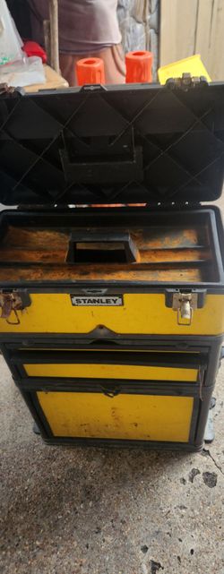 Stanley tool box  with wheels