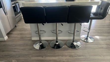 Black stools