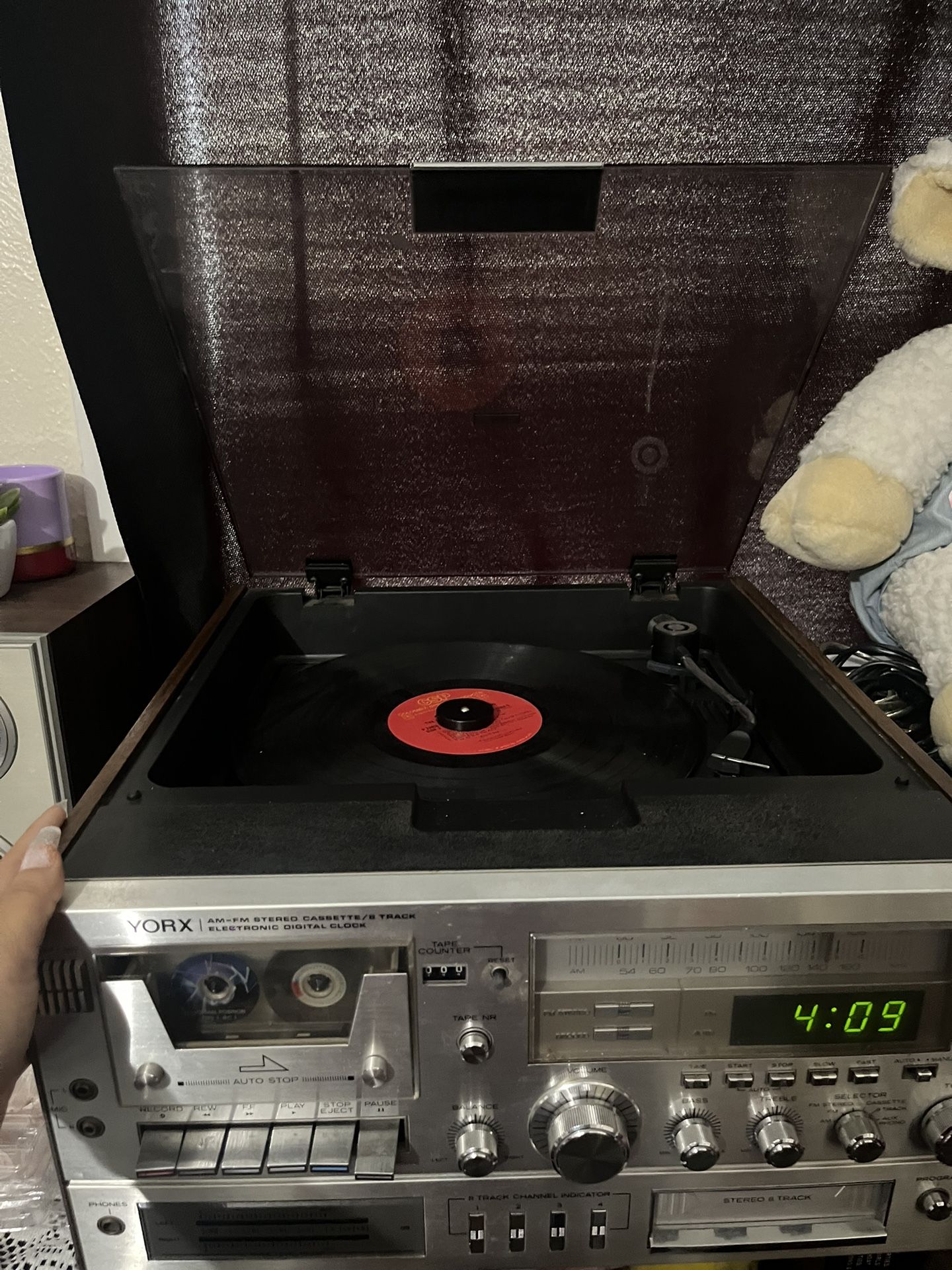 Vintage Yorx M2681 AM/FM Stereo Reciever Cassette/ 8 Track/ Turntable Record Player