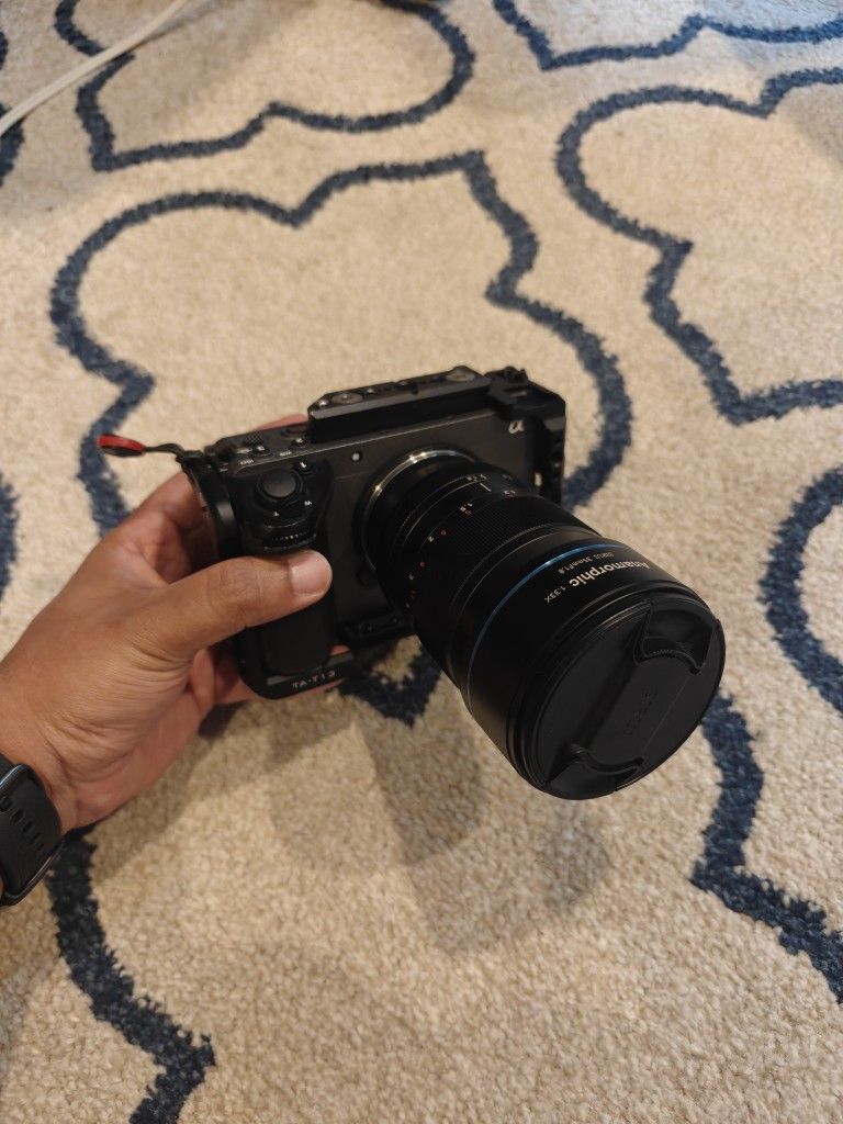 Sony FX30/Sirui 35mm Anamorphic/Tilta FX3/0 Cage
