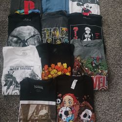 Men's Graphic Tees Size Small 