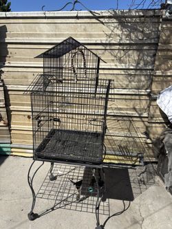 Jaula Para Cotorritos Ho Cacatuas Ho Nifas  Es Grande Color Negro $60 