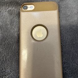 iPod Touch with gold case