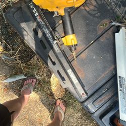 Pneumatic Dewalt Nail Gun D 51844 full round head framing nailer
