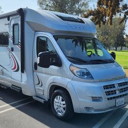 2018 WINNEBAGO Trend 23D