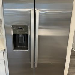 GE Side By Side Refrigerator