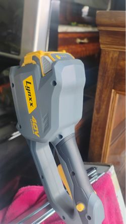 Weed trimmer