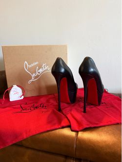 Christian Louboutin - Dolly pump ALTA 160