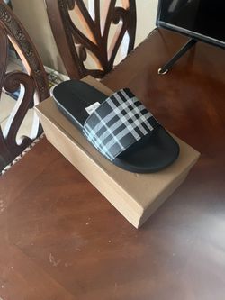 burberry slides