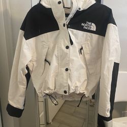 Women’s The North Face Reign On jacket XS