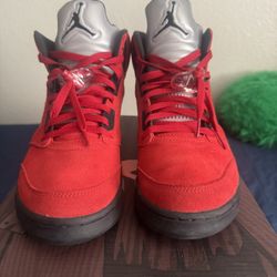 Air Jordan 5 Retro  “raging Bull” 
