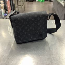 Louis Vuitton Handbag Messenger 