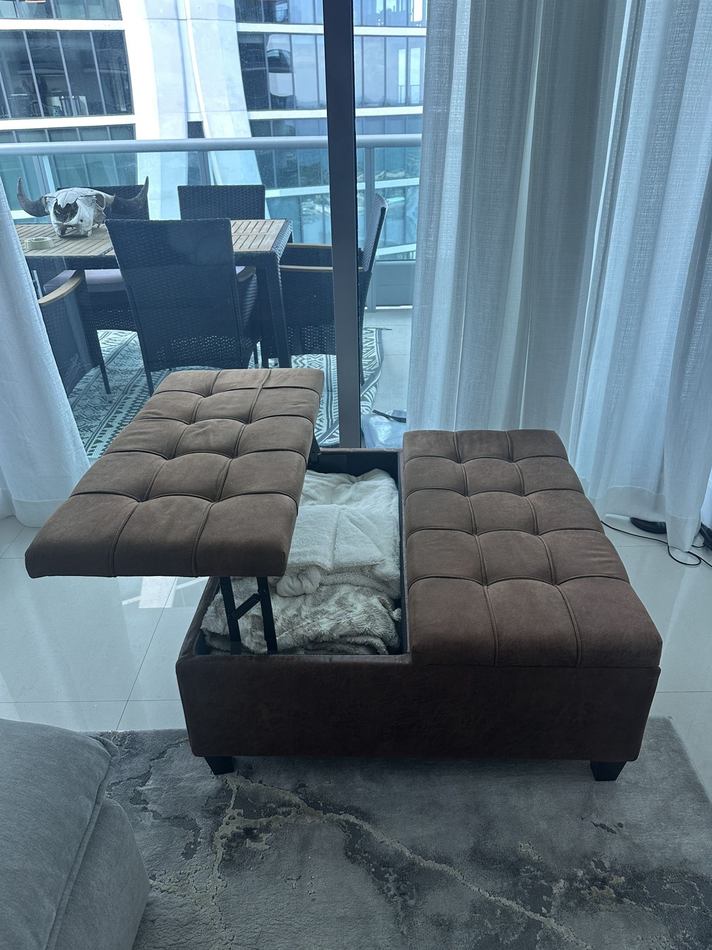 36”x36” Storage Ottoman – Great Shape!